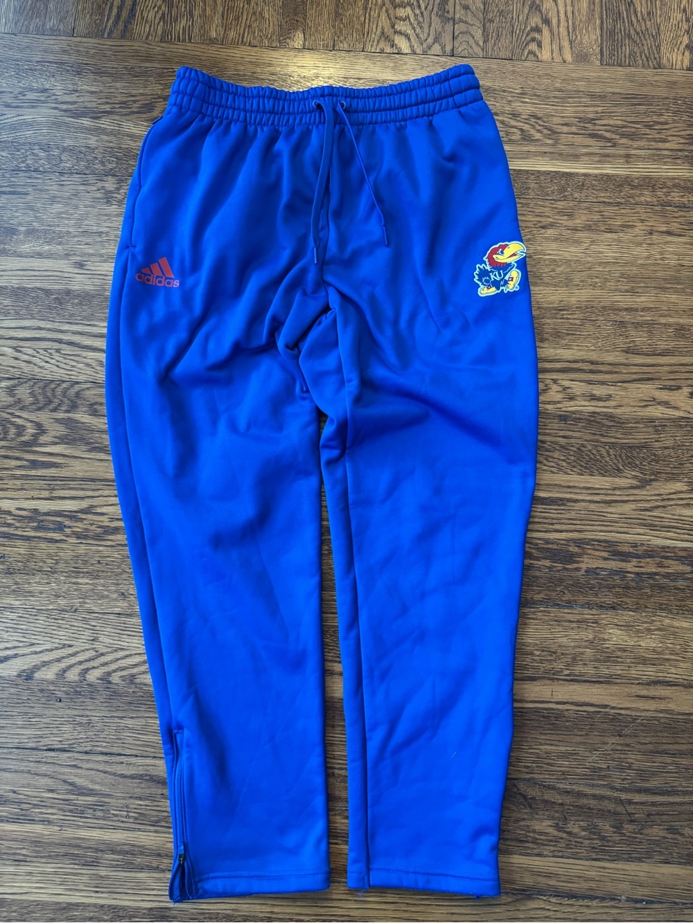 KENTUCKY UNIVERSITY JAYHAWKS ADIDAS SWEATS PANTS.